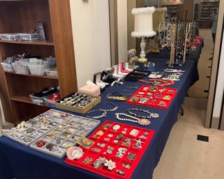 Hundred's of pieces of jewelry! Kirk's Folly, Heidi Daus, Brighton, Joan Rivers, Nolan Miller, and more!
