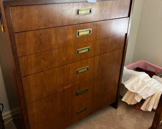 $290. Craig Furniture 6 drawer dresser. 39"w x 21.5"d x 34.5"h.