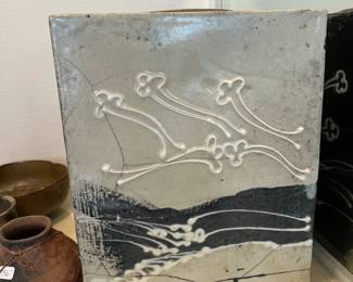 another view of the side that is a different color.