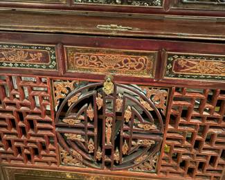 close up with better light on the dowry chest.