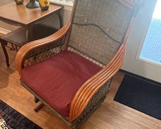 $150 Wicker Glider 30 x 30 x 40
