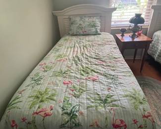 $450 pair of twin beds