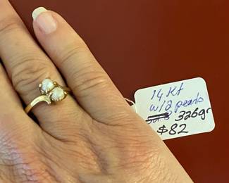 $82  - 14K gold  ring with 2 pearls