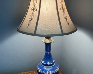 $126 Blue porcelain lamp 30T