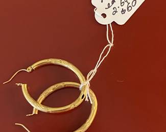 $60 14K gold earrings  - 2.64 gr