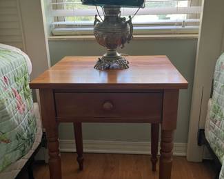$190 Antique side table wood tulip feet 21 x 18 x 27