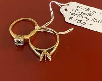 $154  - Two gold settings 14K- 6.13gr 