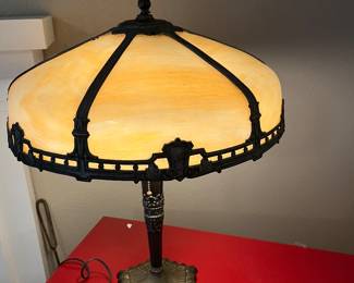 $200 Swag glass lamp 22 x 18W