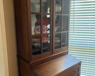 $650 Shaker Plantation secretary desk 31W x 23D x 77T