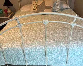 $400 Queen size bed Iron W/side table 24 X 18 X 22