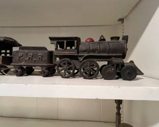$150 old cast iron train set