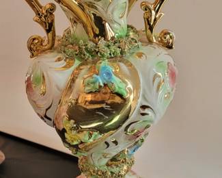 pair of Italian porcelain vases/ capodimonte