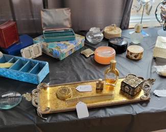 vintage jewelery and collectables. 