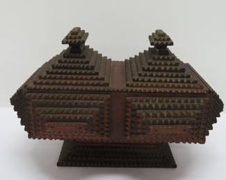 Tramp Art box