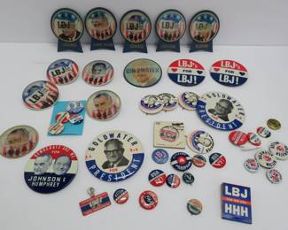 Political pins, many from convention and Visu View
