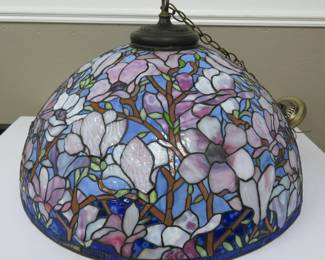 Tiffany style Magnolia pendant light