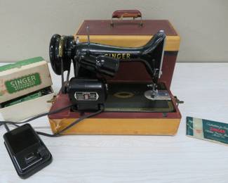 Singer Model 99 with case