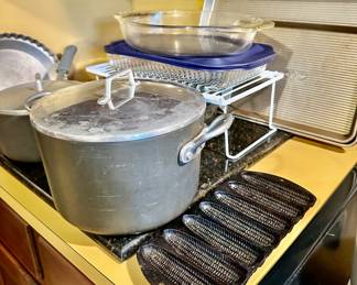 My favorite, the old Professional Magnalite pots!!