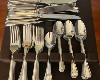 International Stainless Flatware Set