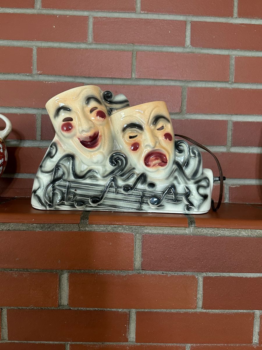 Antiques and Vintage Estate Sale in Bowling Green, KY starts on 8/22/2024