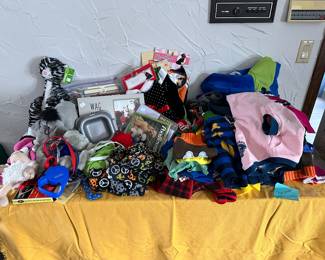 LOTS OF PET CLOTHING & Supplies