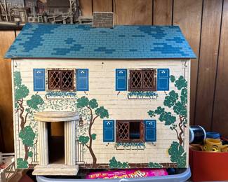 Vintage Metal Doll House