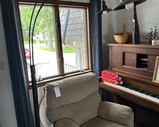 Modern Style Arched Floor Lamp