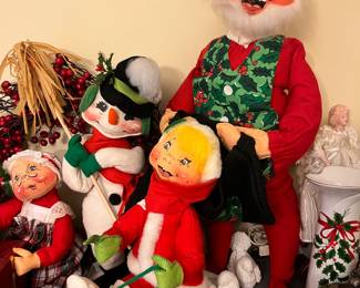 Anna Lee Christmas Figures