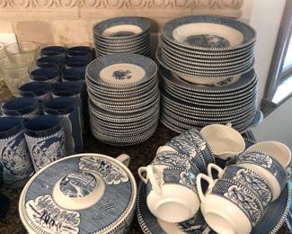 Set Currier Ives Dinnerware 