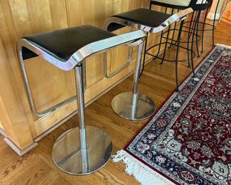adjustable swivel stools