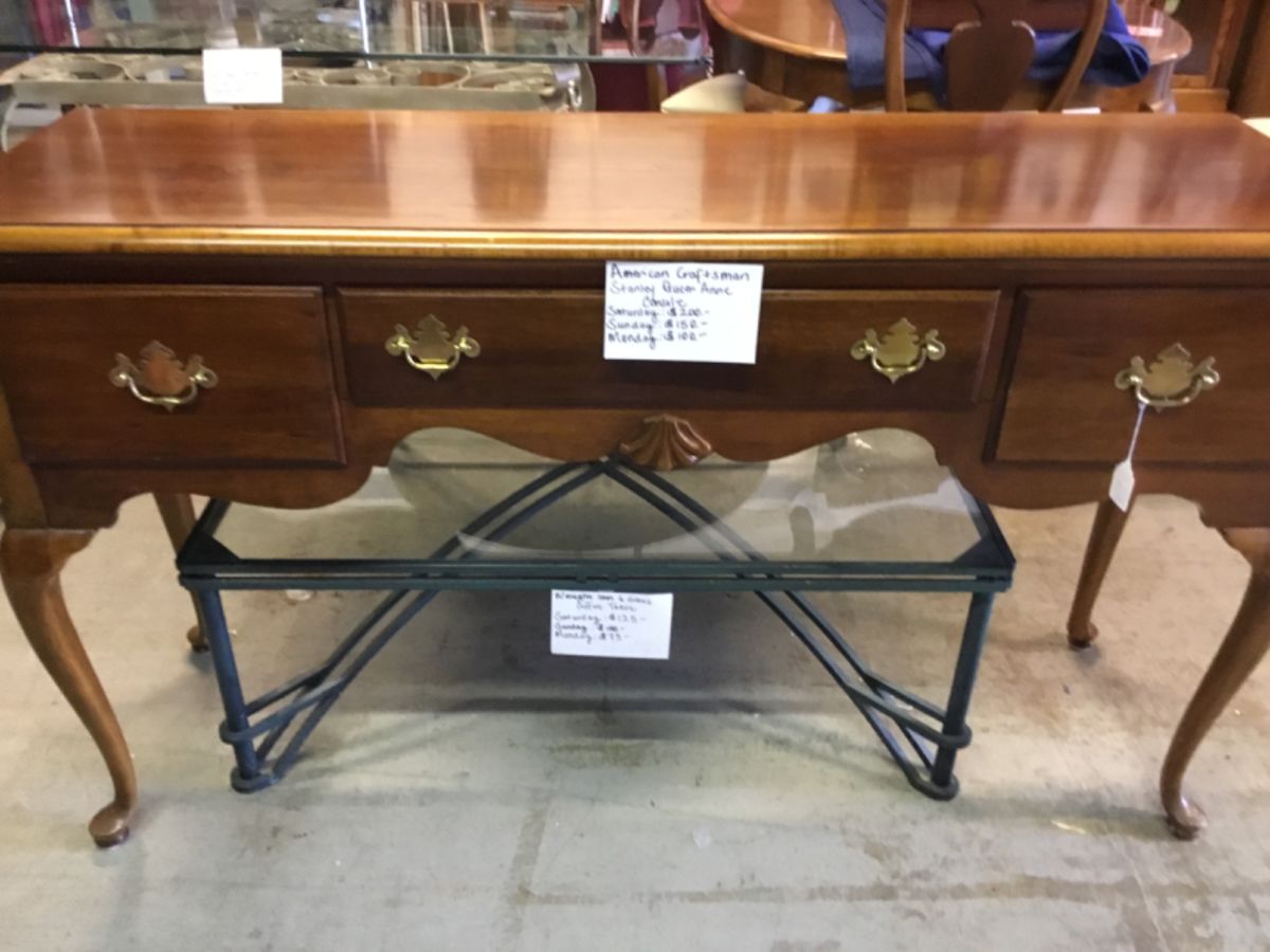 sell down Furniture 