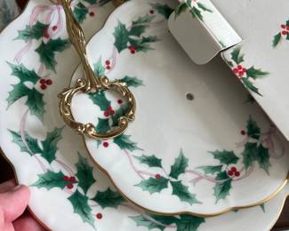 Lenox christmas holly design