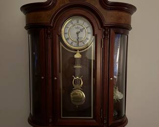 Working clock / needs new batteries
