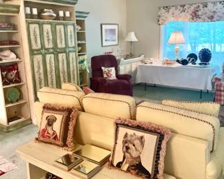 Cottage Bench; Custom Pillows