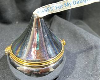 Hershey Kiss Music Box