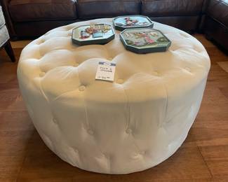 Pier 1 Ottoman