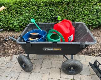 Husqvarna poly swivel dump cart, Watering can
Gas can
