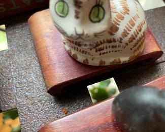 Green eyed lady, lovely lady. Strolling slowly towards the sun.