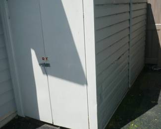 For prices & info copy and paste this link: https://beforeudemo.com/sales-event/elmhurst-like-new-2400-s-f-house-demolition-sale/