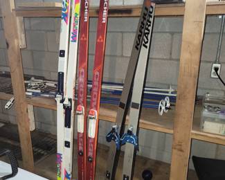 Skis & poles