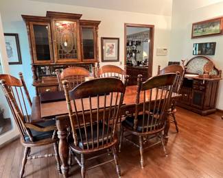 BREAKFAST TABLE AND CHAIRS