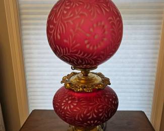Gorgeous Cranberry Fenton Daisy and Fern GWTW Gone With the Wind Double Globe Table Lamp