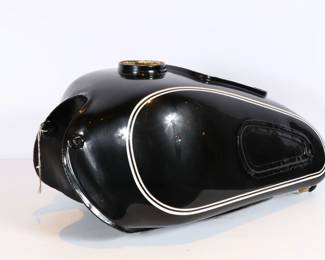 Lot 73
Tank For BMW R26/R27