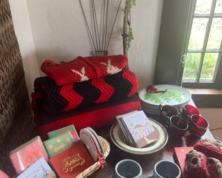 Christmas corner! Grab your Xmas cards now at 1/2 price. Small maker Artist cards. Hand illustrated and hand pressed