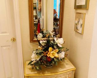 Occasional chest, french provincial