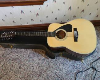 yamaha fg-420-12 guitar