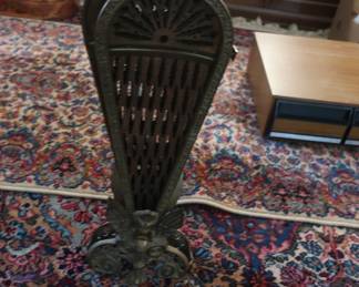 a view of the fan closed