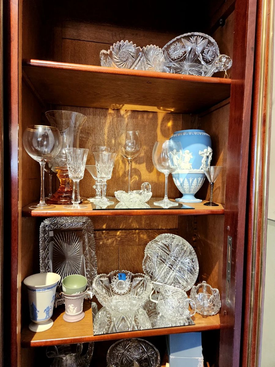 The Fat Lady Sings at Duck & Dolphin Antiques starts on 5/25/2024