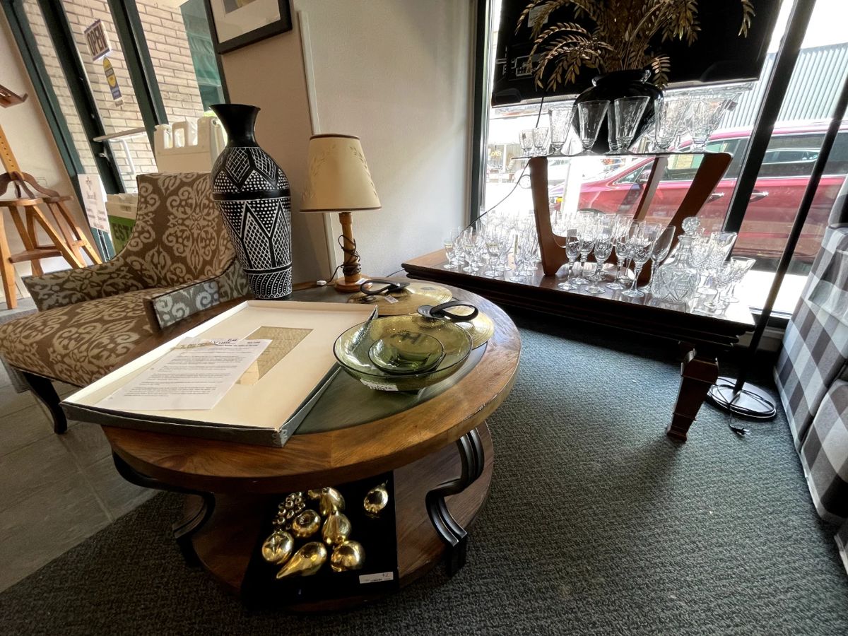 Beehive Communal Estate Sale in Corvallis, OR starts on 5/24/2024