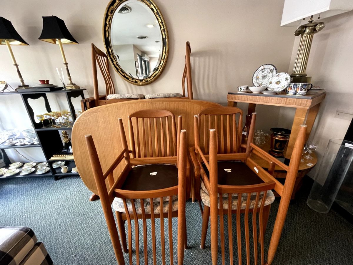 Beehive Communal Estate Sale in Corvallis, OR starts on 5/24/2024